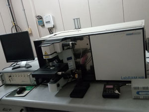 FTIR spectrophotometer for spectral and thermal emissivity measurements