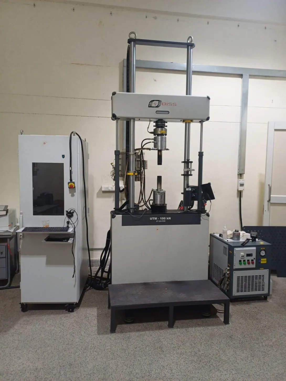 Servo Electric Low Cycle Fatigue (LCF) Testing Machine