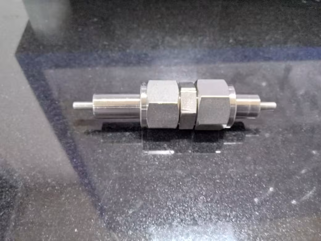 Swagelok cell
