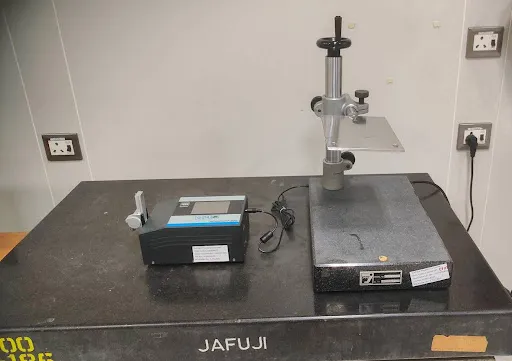 Portable Surface Roughness Tester