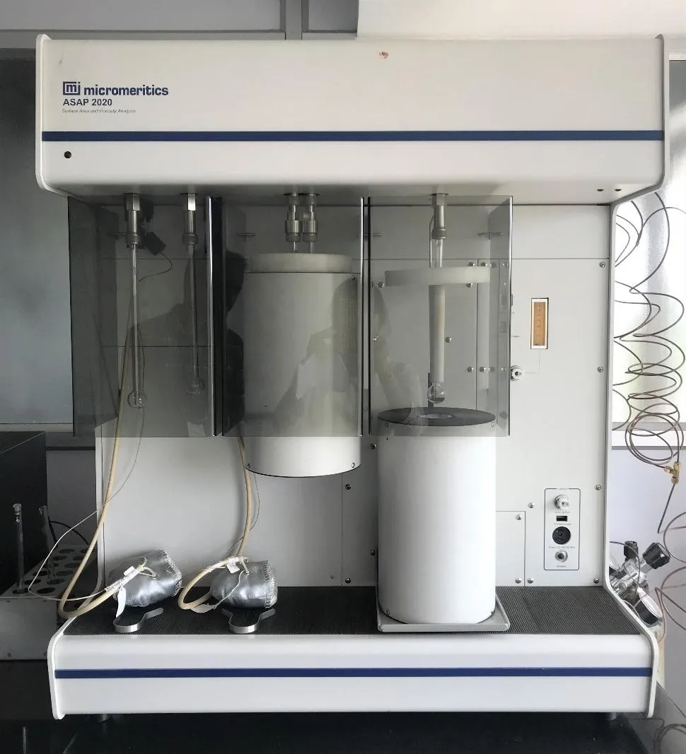 Accelerated surface area pore analyser